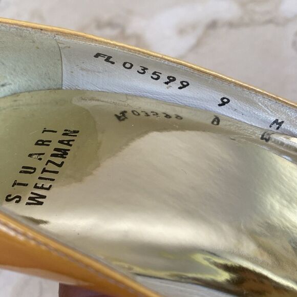 Stuart Weitzman Pumps Yellow Patent & Gold Heels - Picture 12 of 15